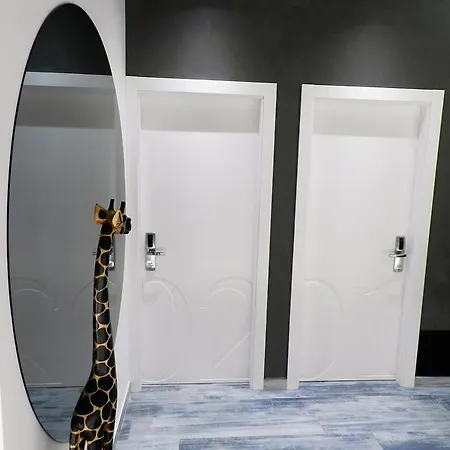 Urban בית הארחה טיראנה