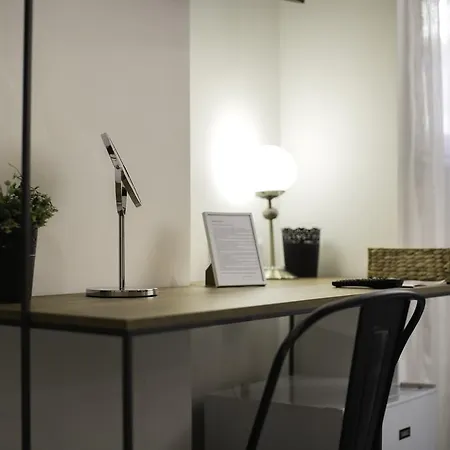 Urban בית הארחה 3*