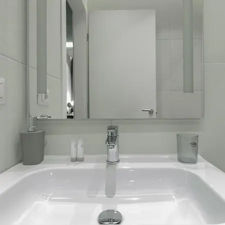 בית הארחה Urban טיראנה