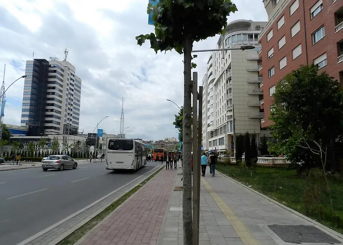 Urban بيت ضيافة