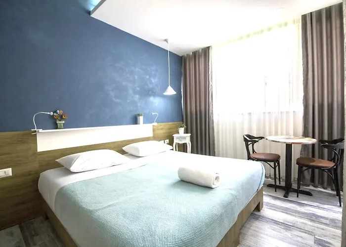 Urban Konukevi 3*