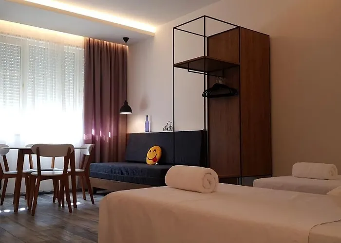 Urban بيت ضيافة 4*